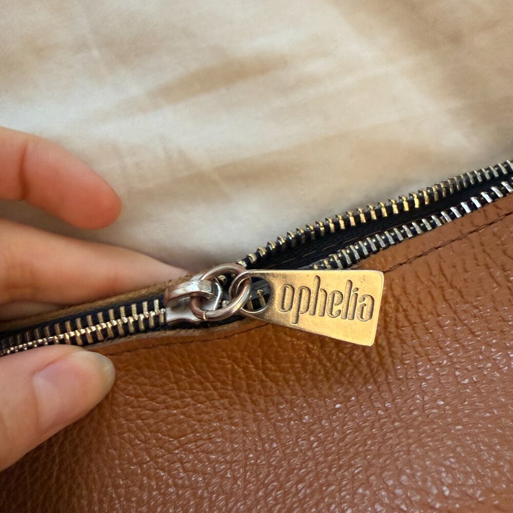 Ophelia Leather Sling Bag - Picture 3 of 8